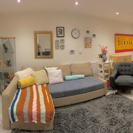 Hendon Homestay Екстериор снимка