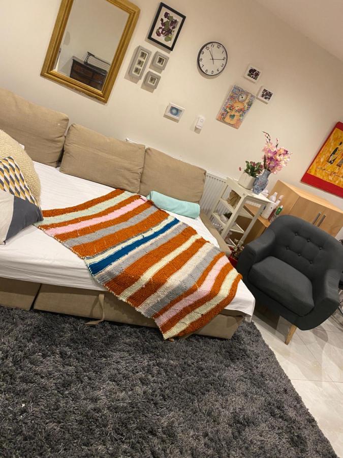 Hendon Homestay Екстериор снимка
